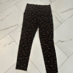 athleta 7/8 leggings, size small, gently worn, brown and black camo